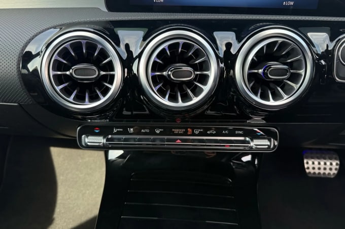 2024 Mercedes-benz Cla Class