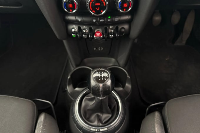 2016 Mini Hatch