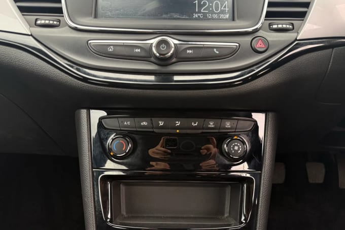 2020 Vauxhall Astra