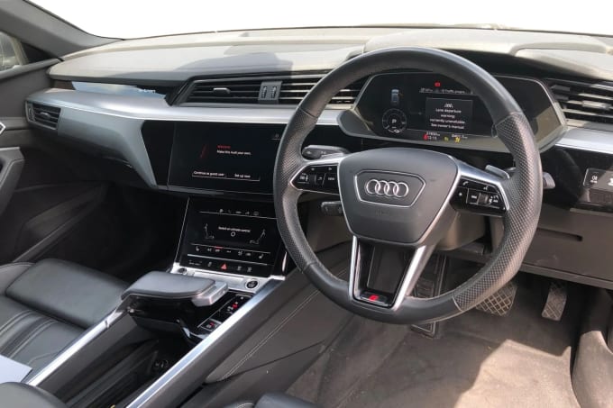 2021 Audi E-tron