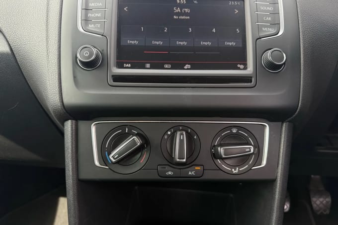 2016 Volkswagen Polo