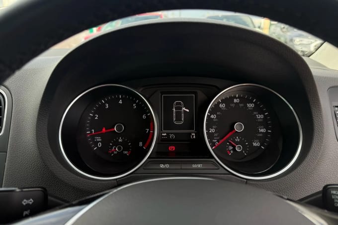2016 Volkswagen Polo