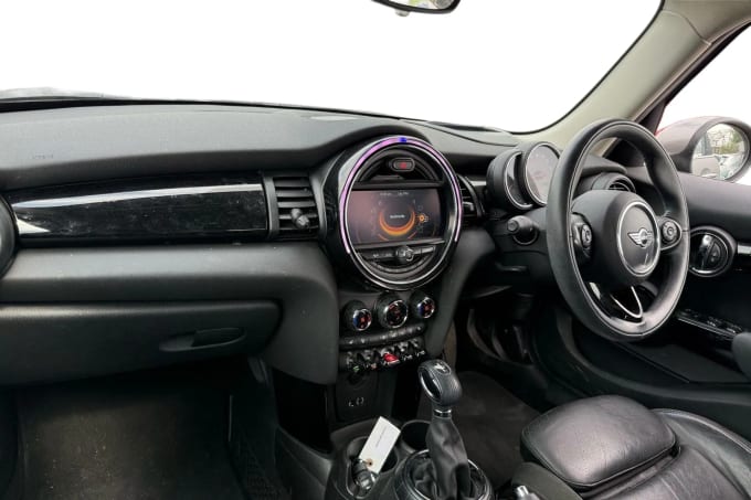 2016 Mini Hatch