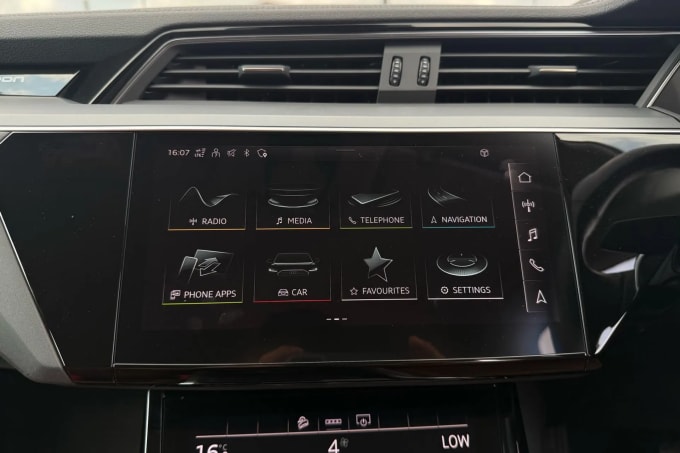 2021 Audi E-tron