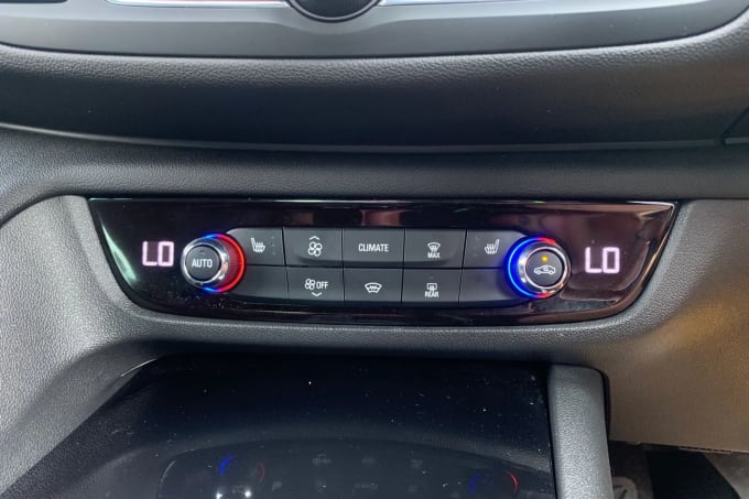 2021 Vauxhall Insignia