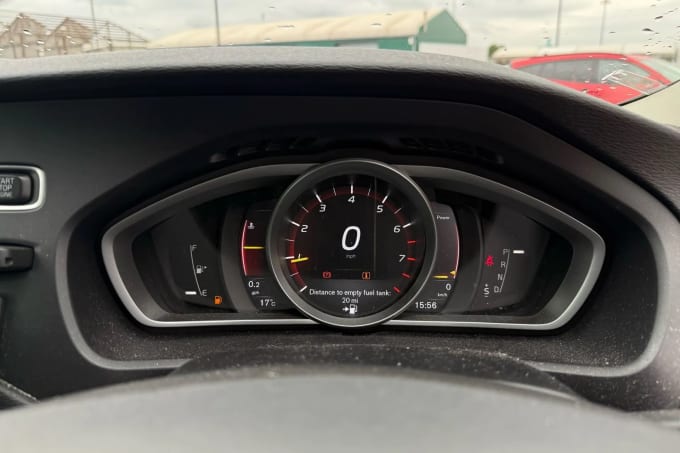 2018 Volvo V40