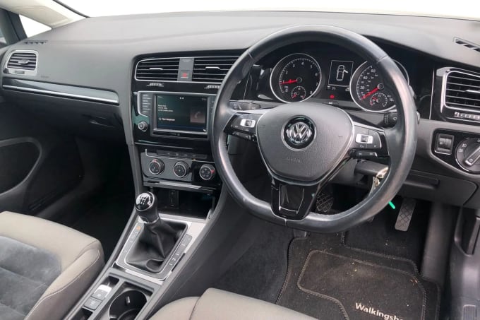 2016 Volkswagen Golf