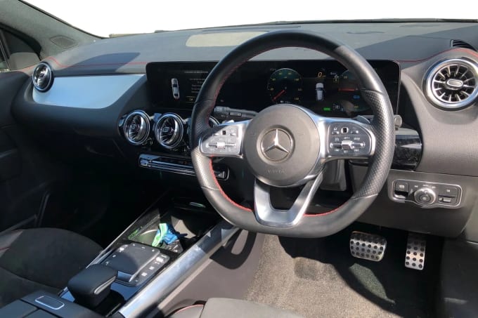 2022 Mercedes-benz Eqa