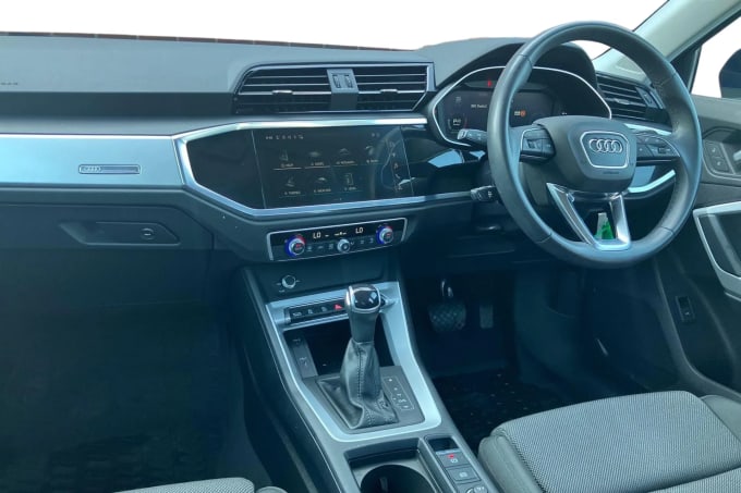 2023 Audi Q3