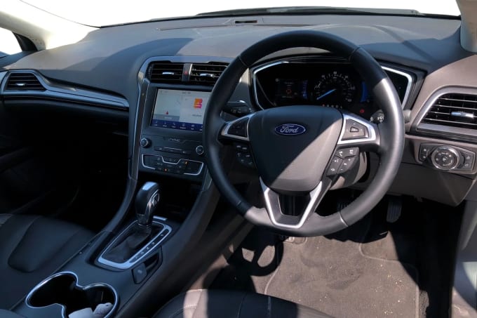 2020 Ford Mondeo