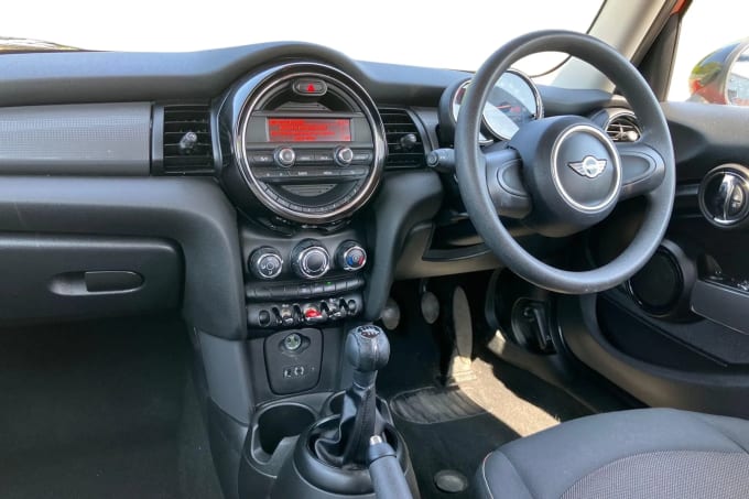 2017 Mini Hatch