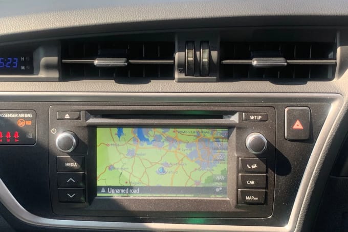 2015 Toyota Auris