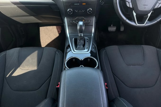 2017 Ford Edge