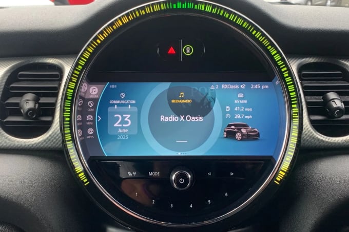 2023 Mini Hatch