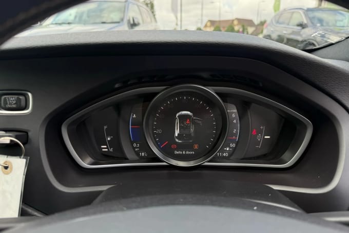2019 Volvo V40