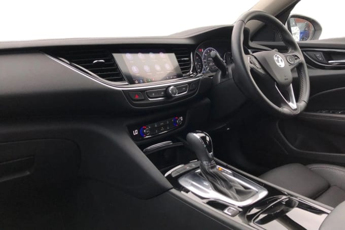 2020 Vauxhall Insignia