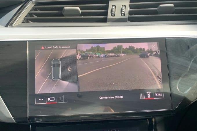 2021 Audi E-tron