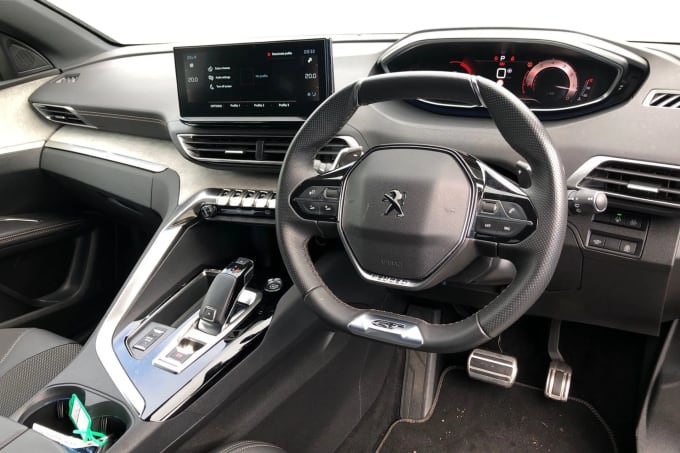 2022 Peugeot 5008
