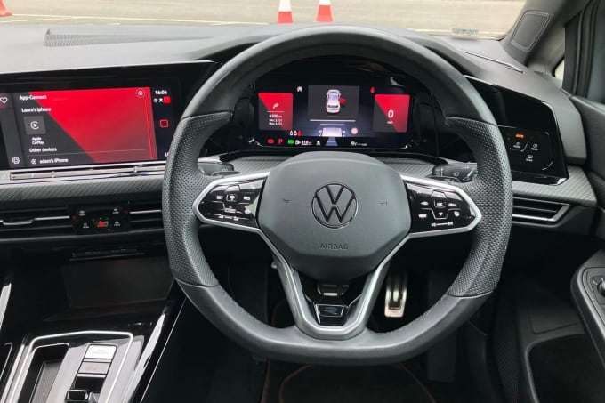 2024 Volkswagen Golf