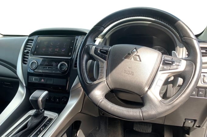 2019 Mitsubishi Shogun Sport