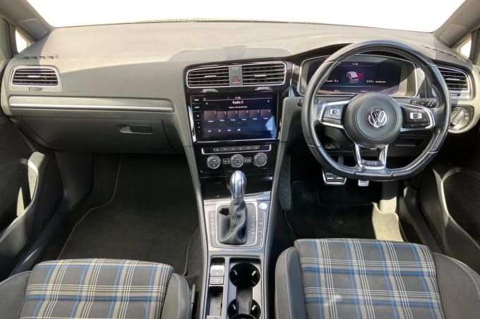 2017 Volkswagen Golf