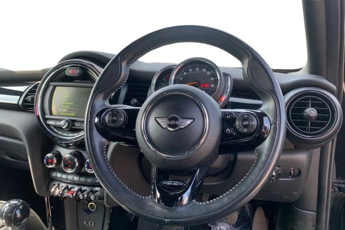 2017 Mini Hatch