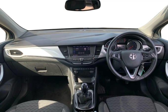 2020 Vauxhall Astra