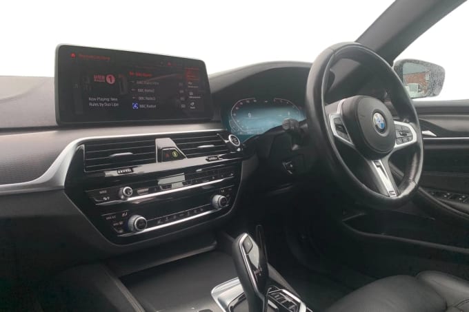 2021 BMW 5 Series