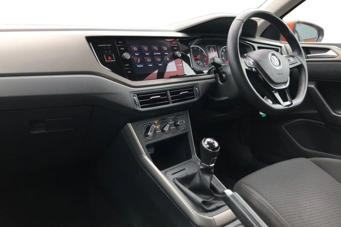 2018 Volkswagen Polo