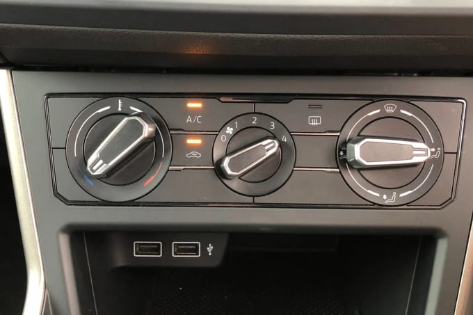 2018 Volkswagen Polo