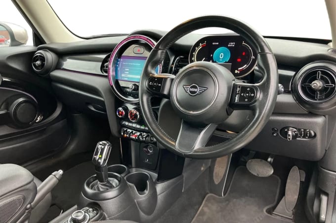 2022 Mini Hatch