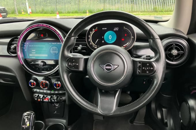 2022 Mini Hatch