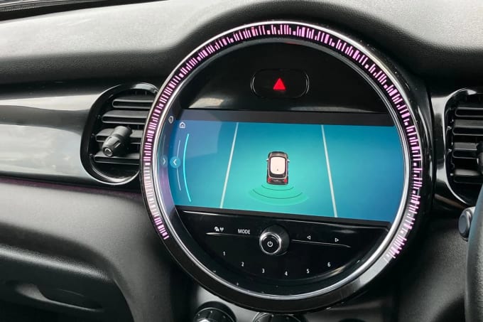 2022 Mini Hatch