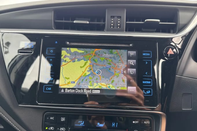 2017 Toyota Auris