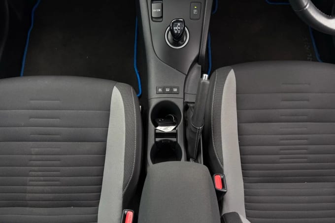 2017 Toyota Auris