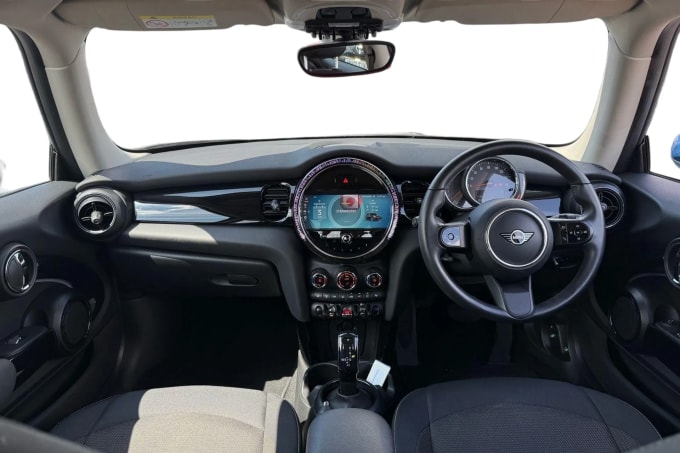 2022 Mini Hatch