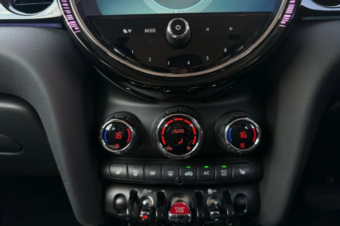 2022 Mini Hatch