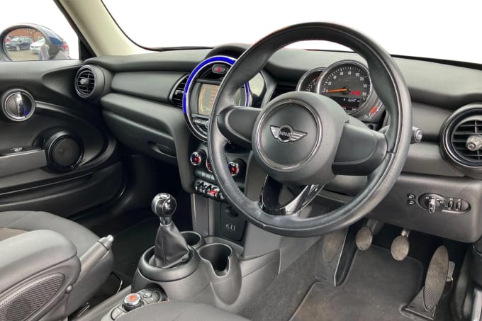 2017 Mini Hatch