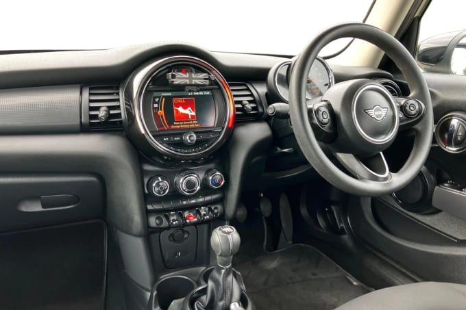2019 Mini Hatch