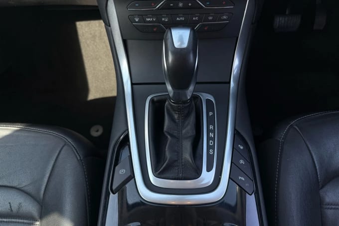 2017 Ford Galaxy
