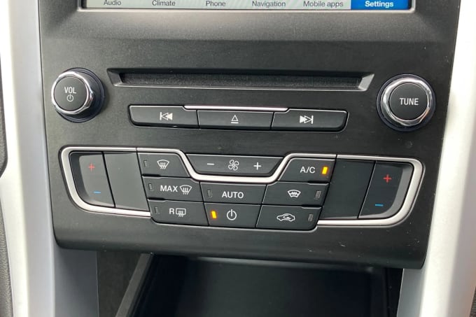 2019 Ford Mondeo