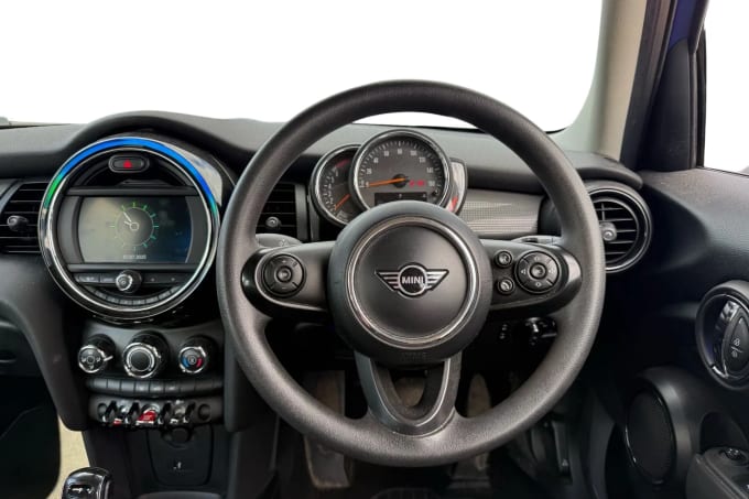 2019 Mini Hatch