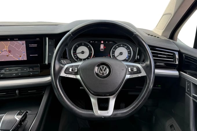 2019 Volkswagen Touareg