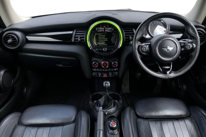 2017 Mini Hatch