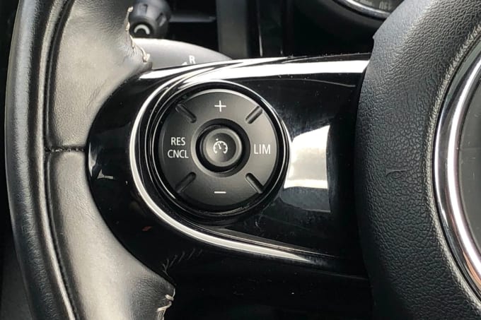 2017 Mini Hatch