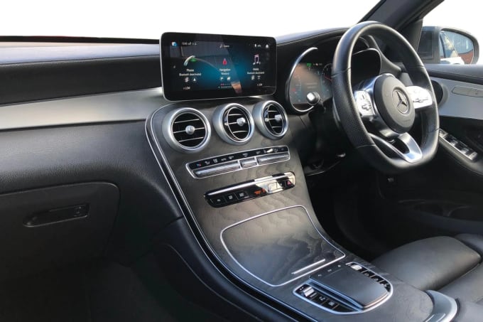 2022 Mercedes-benz Glc