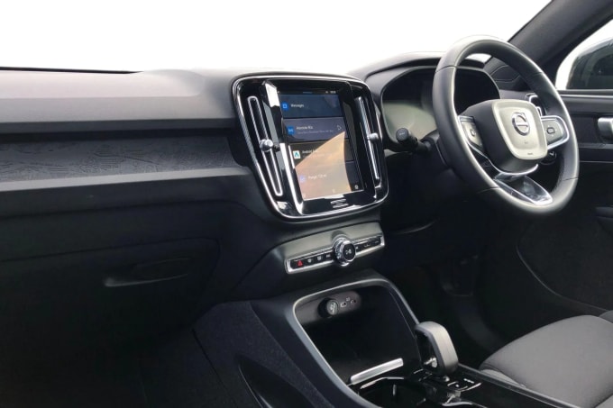 2023 Volvo C40