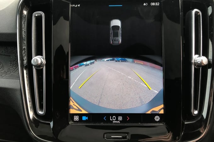 2023 Volvo C40