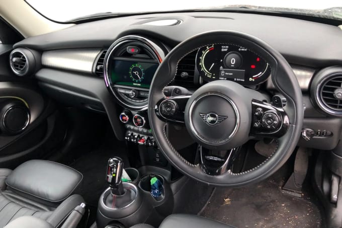 2020 Mini Hatch