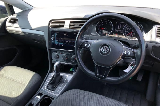 2019 Volkswagen Golf
